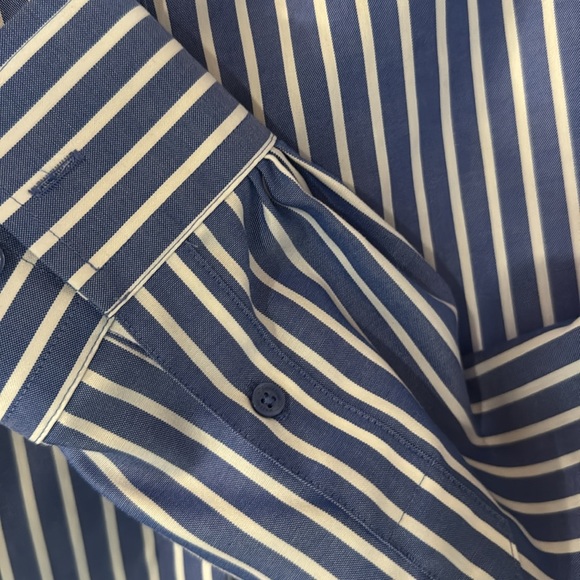 Jones New York pin-striped blue and white women's button down size small - Picture 4 of 5